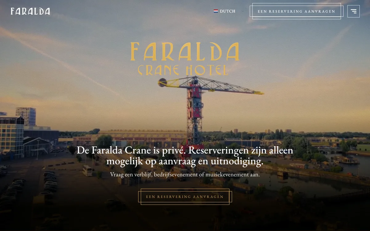 Website van Faralda Crane Hotel, luxe suites in een hijskraan in Amsterdam