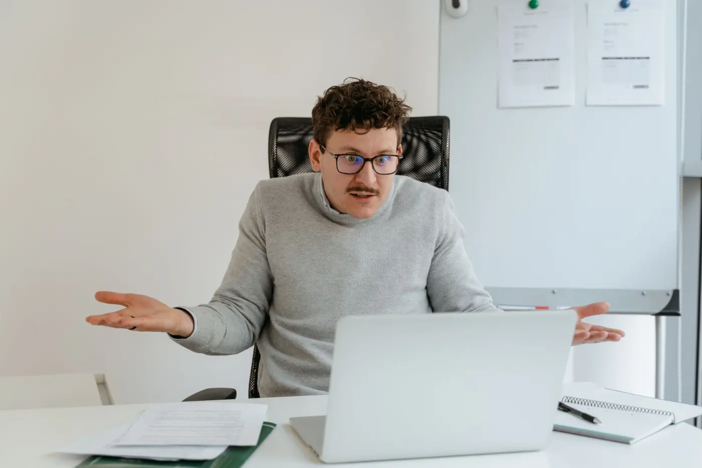 Waarom levert mijn website geen aanvragen op? De 7 échte oorzaken (en oplossingen)