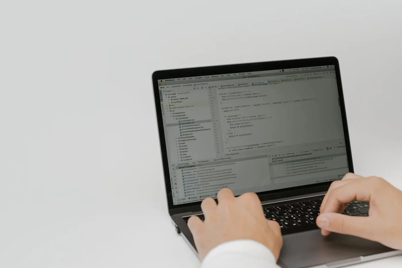 Websitebouwer vergelijken: waar moet je op letten voor je tekent?